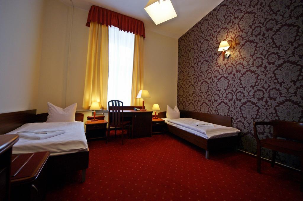Hotel Staromiejski Slupsk Phòng bức ảnh